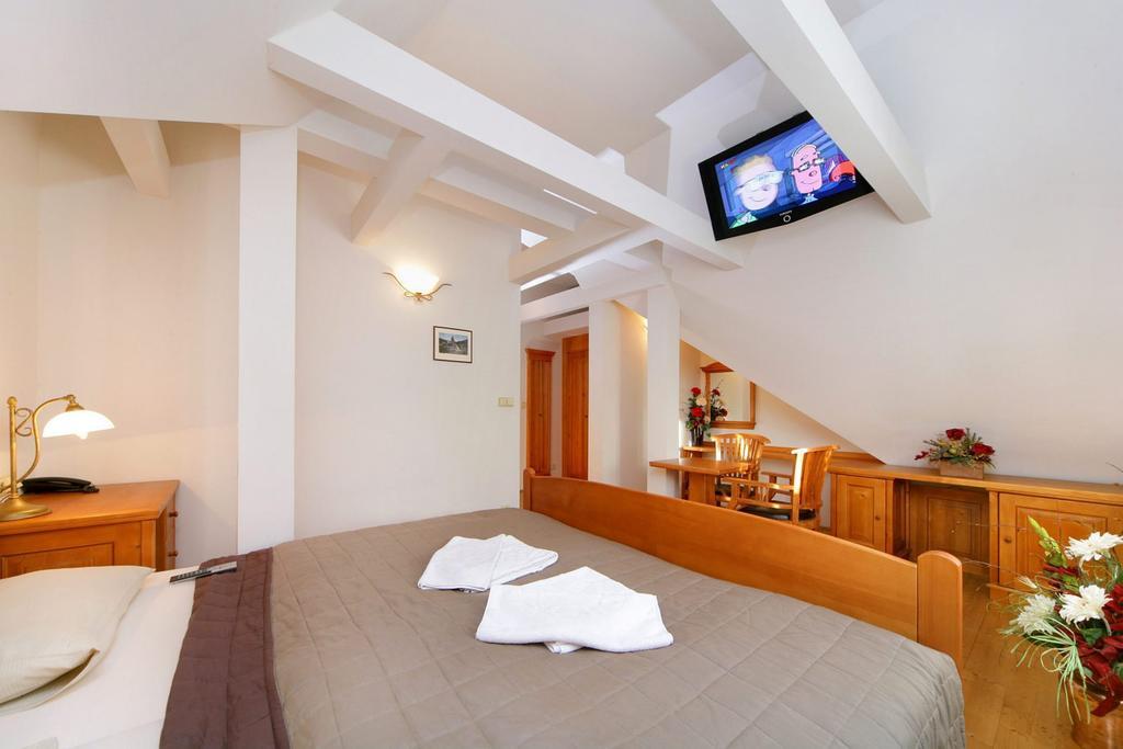 Hotel Pizzeria Belmonte Špindlerŭv Mlýn Zimmer foto